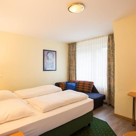 Hotel Gremersdorf - Zum Gruenen Jaeger מראה חיצוני תמונה