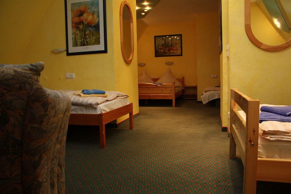 Hotel Gremersdorf - Zum Gruenen Jaeger מראה חיצוני תמונה