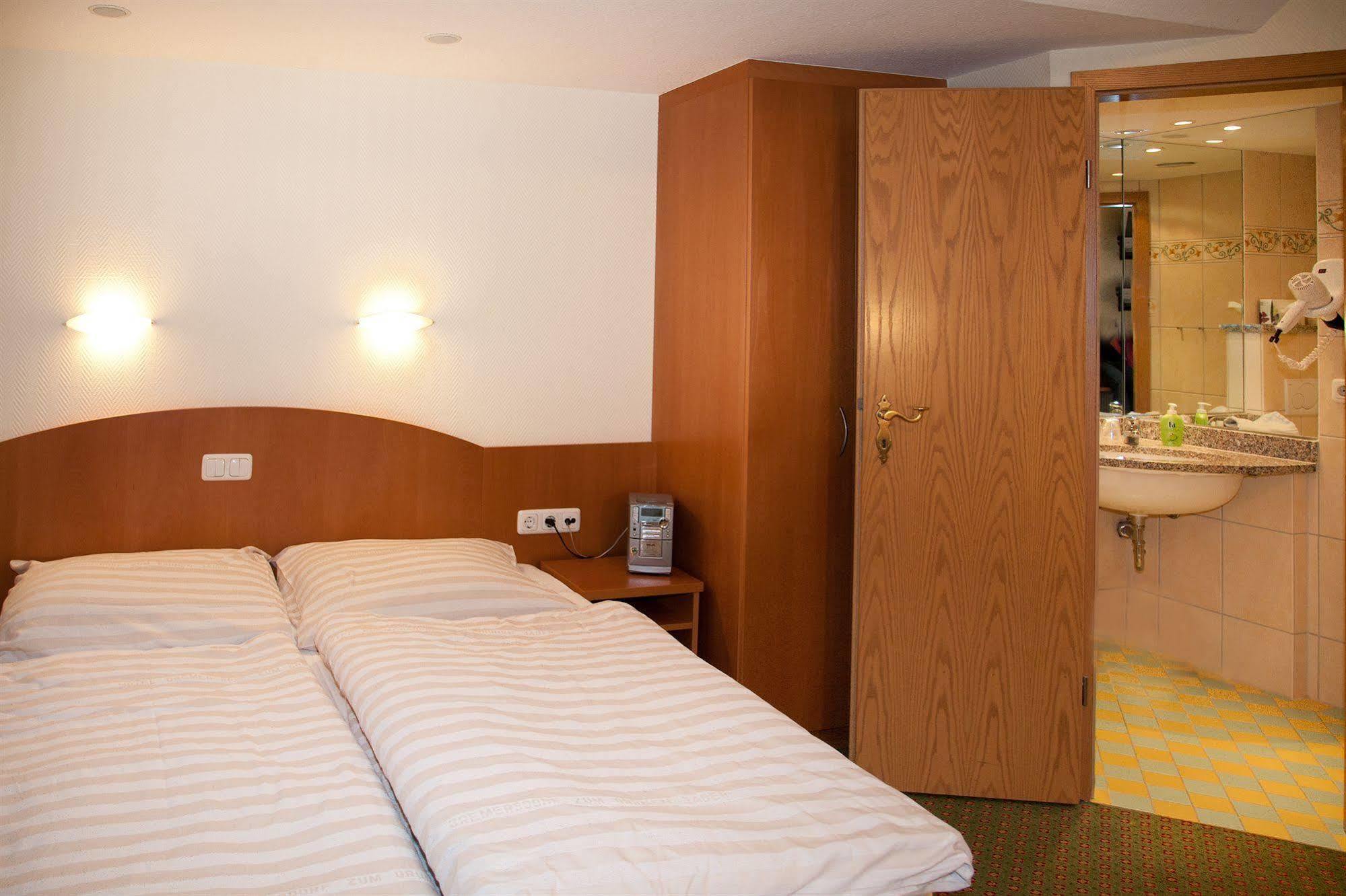 Hotel Gremersdorf - Zum Gruenen Jaeger מראה חיצוני תמונה