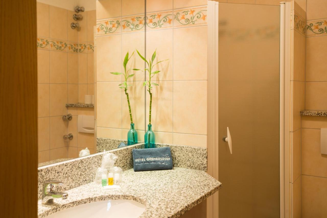 Hotel Gremersdorf - Zum Gruenen Jaeger מראה חיצוני תמונה