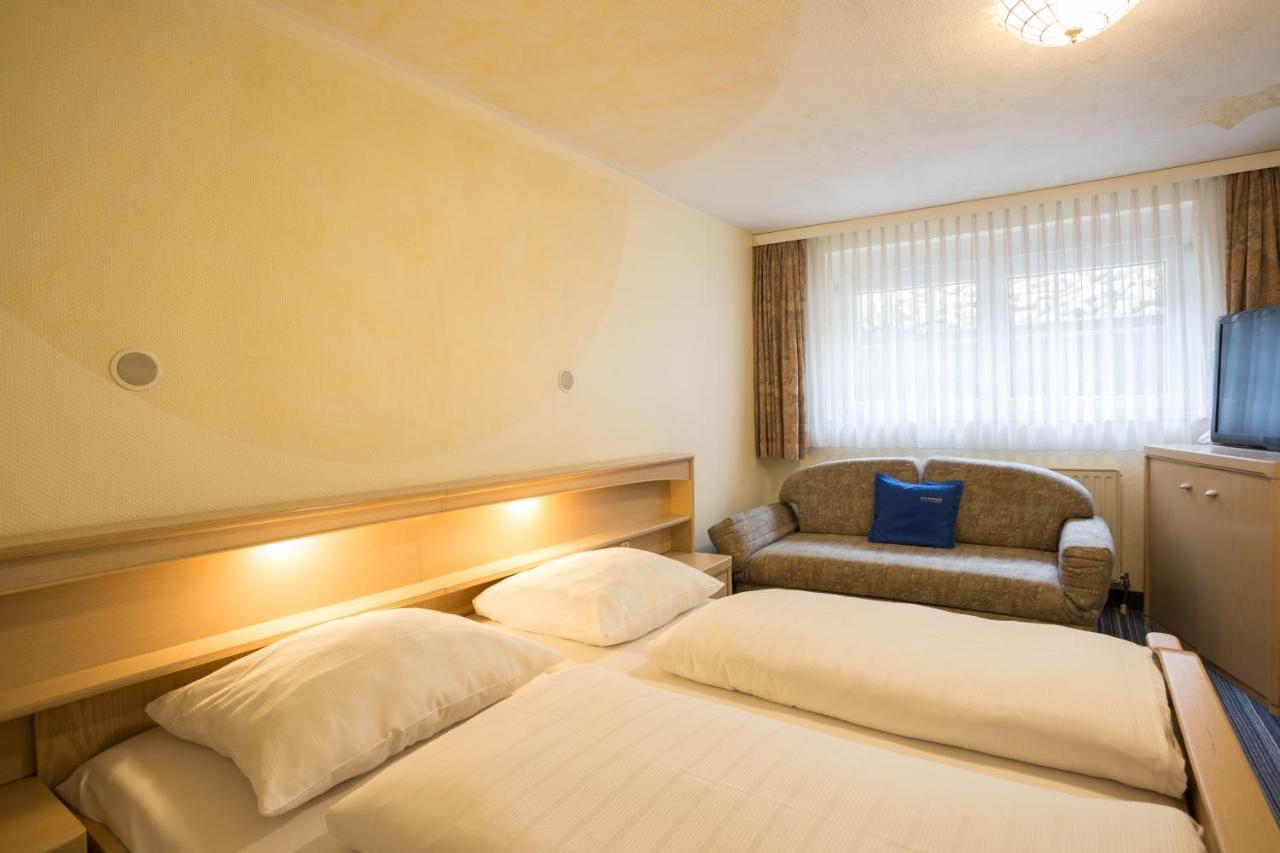 Hotel Gremersdorf - Zum Gruenen Jaeger מראה חיצוני תמונה