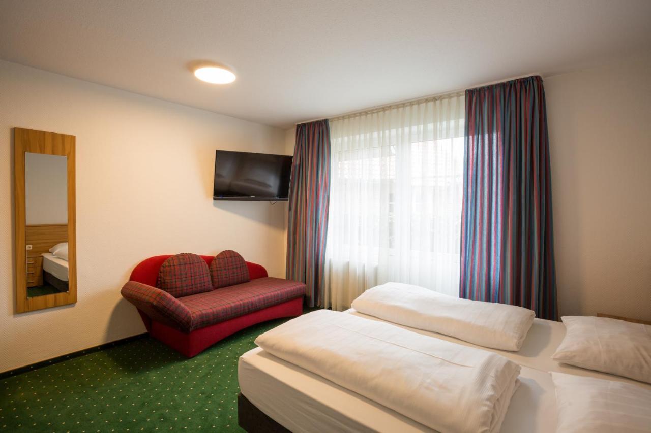 Hotel Gremersdorf - Zum Gruenen Jaeger מראה חיצוני תמונה