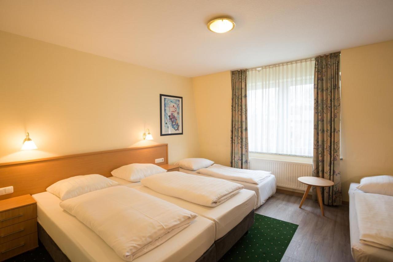 Hotel Gremersdorf - Zum Gruenen Jaeger מראה חיצוני תמונה